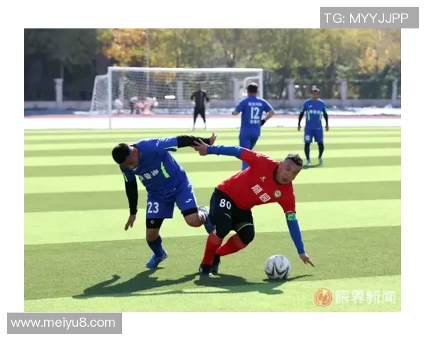 维吾尔足球明星巴力的传奇之路与奋斗精神展现 维吾尔足球明星巴力的传奇之路与奋斗精神展现