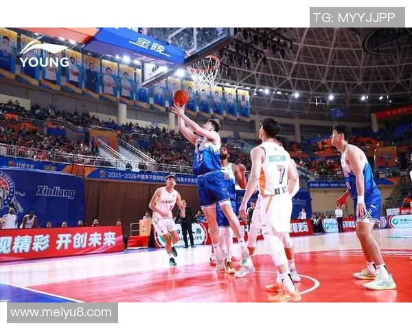 年轻的篮球明星Young在赛场上的辉煌成就与未来发展潜力分析